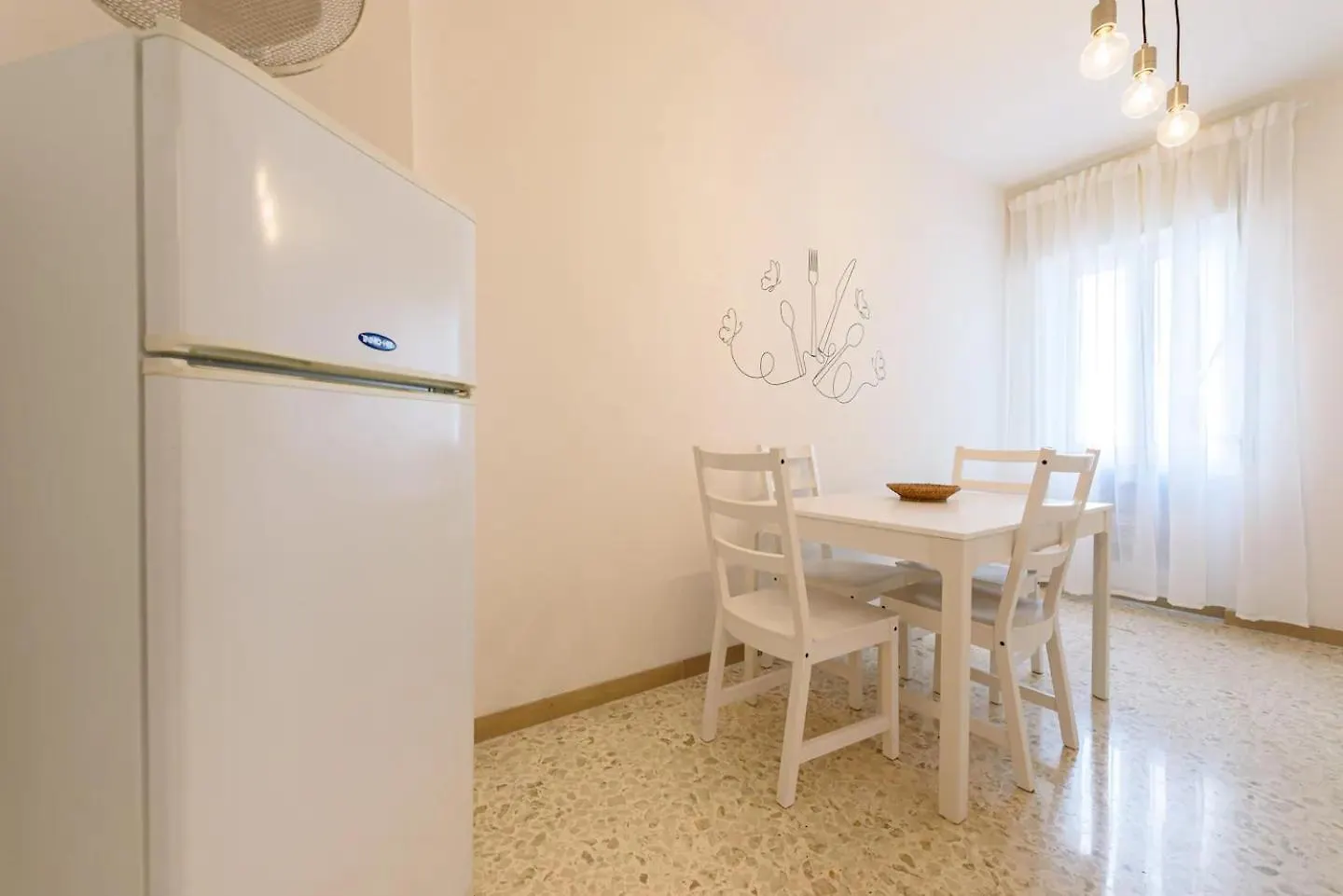 Appartamento 2Br Per 5 Con Patio Privato - Vicino Centro Naples 0*,  Italy